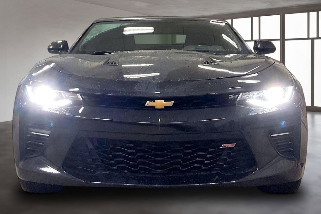 Used 2017 Chevrolet Camaro SS RWD image 4