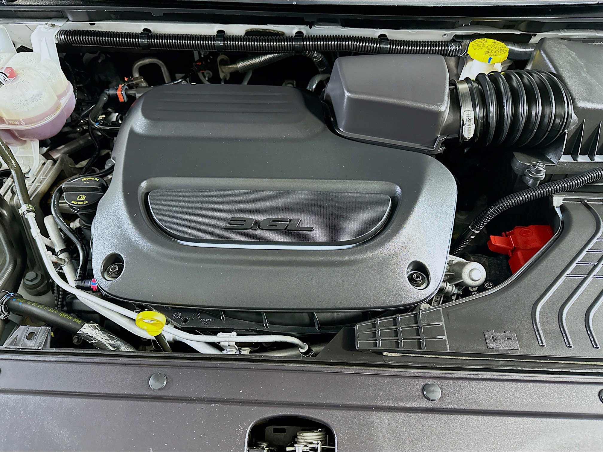 Used 2024 Chrysler Pacifica Touring-L image 32