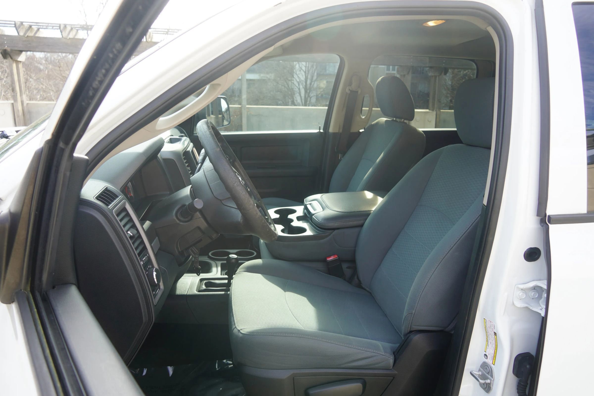 Used 2018 RAM 3500 Tradesman w/ Chrome Appearance Group image 8