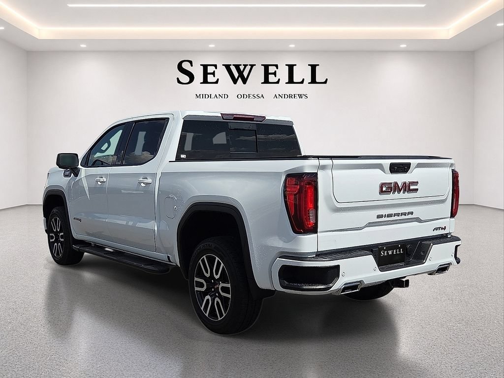 Used 2023 GMC Sierra 1500 AT4 w/ AT4 Premium Package AWD/4WD image 3