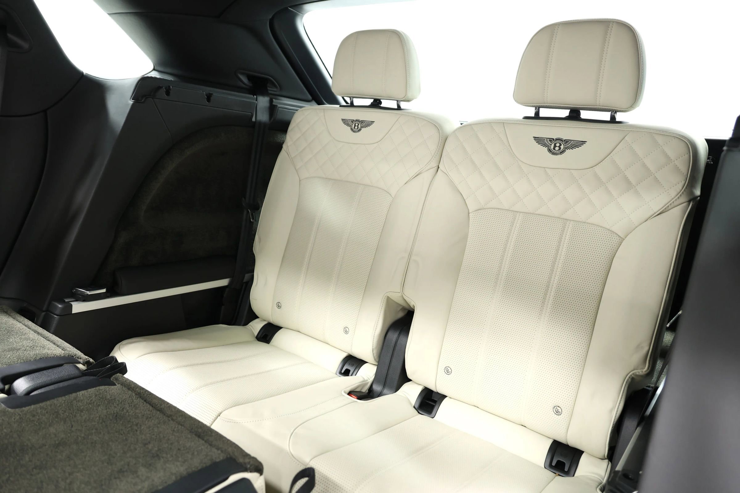 Used 2018 Bentley Bentayga Onyx Edition AWD/4WD image 4