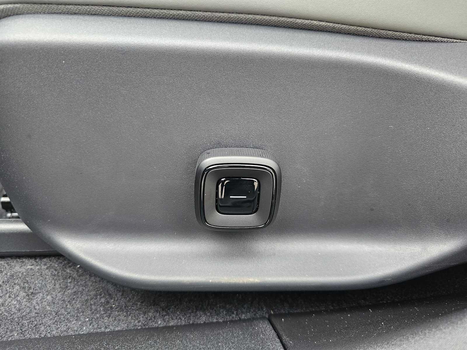 New 2026 Volvo EX30 Ultra w/ Protection Package Premier AWD/4WD image 27