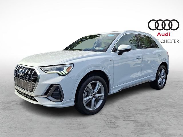Used 2023 Audi Q3 2.0T Premium Plus w/ Premium Plus Package AWD/4WD image 3