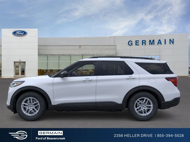 New 2026 Ford Explorer Active RWD image 3