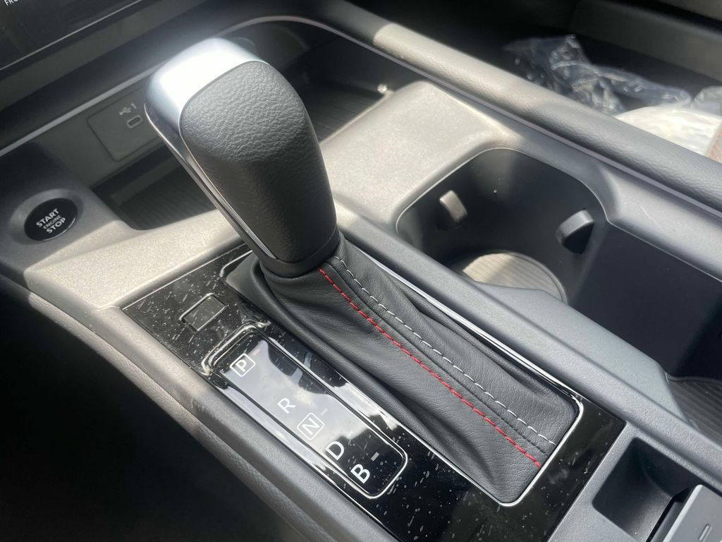 New 2026 Nissan Sentra SR w/ SR Premium Package FWD image 31