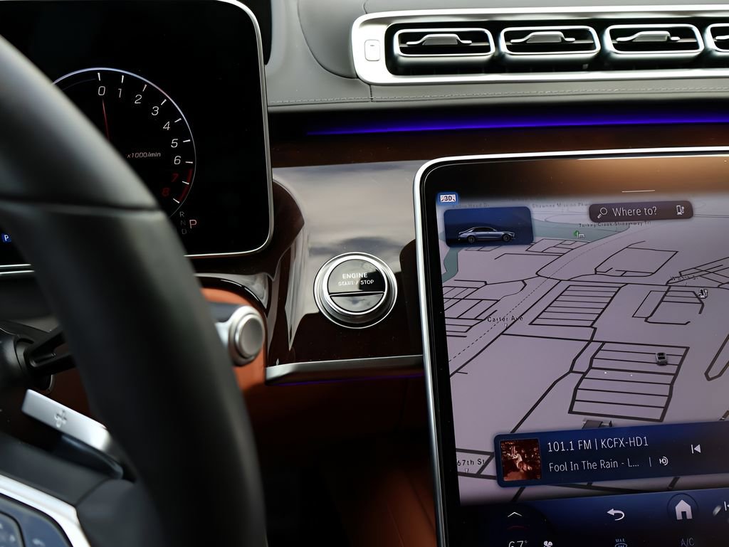 Certified 2025 Mercedes-Benz S 580e 4MATIC Sedan image 27
