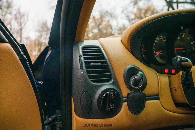 Used 1999 Porsche 911 Carrera image 38