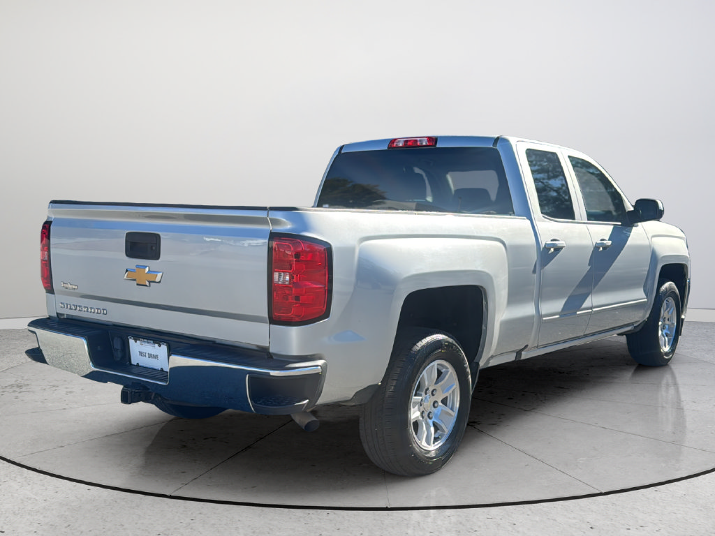 Used 2018 Chevrolet Silverado 1500 LT w/ All Star Edition RWD image 7