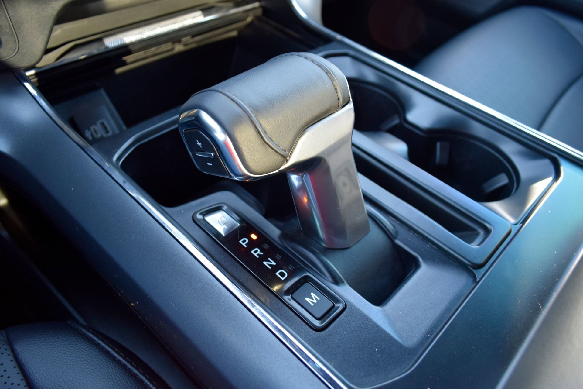 Certified 2025 Ford F150 Lariat w/ FX4 Off-Road Package image 14