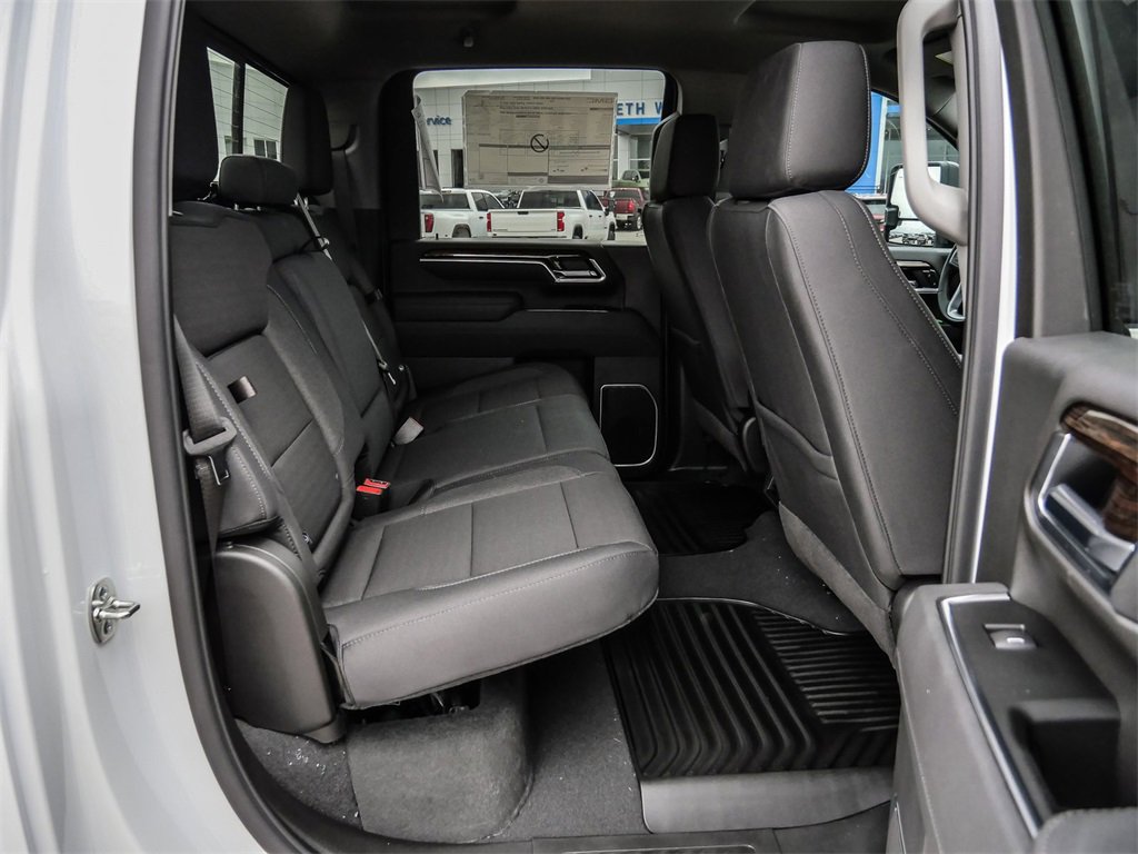 New 2026 GMC Sierra 3500 SLE w/ SLE Value Package image 19