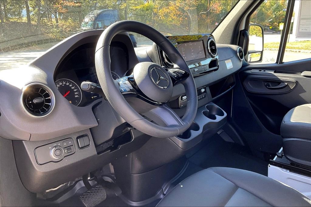 New 2026 Mercedes-Benz Sprinter 2500 image 5