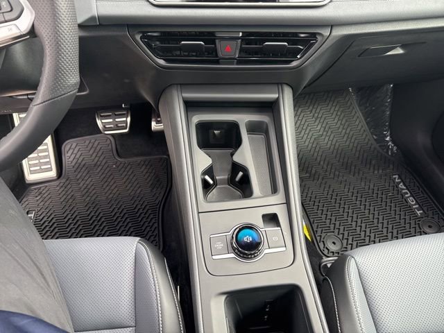 New 2026 Volkswagen Tiguan SE R-Line image 30