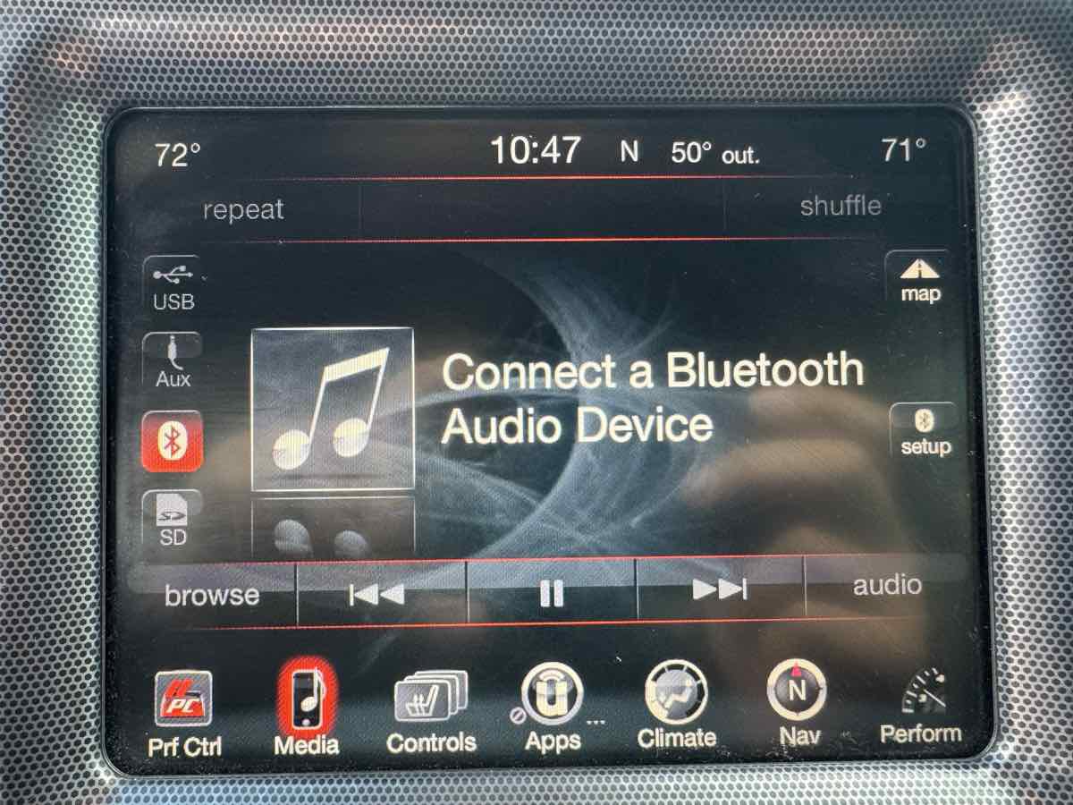 Used 2016 Dodge Challenger R/T Scat Pack w/ Leather Interior Group image 18