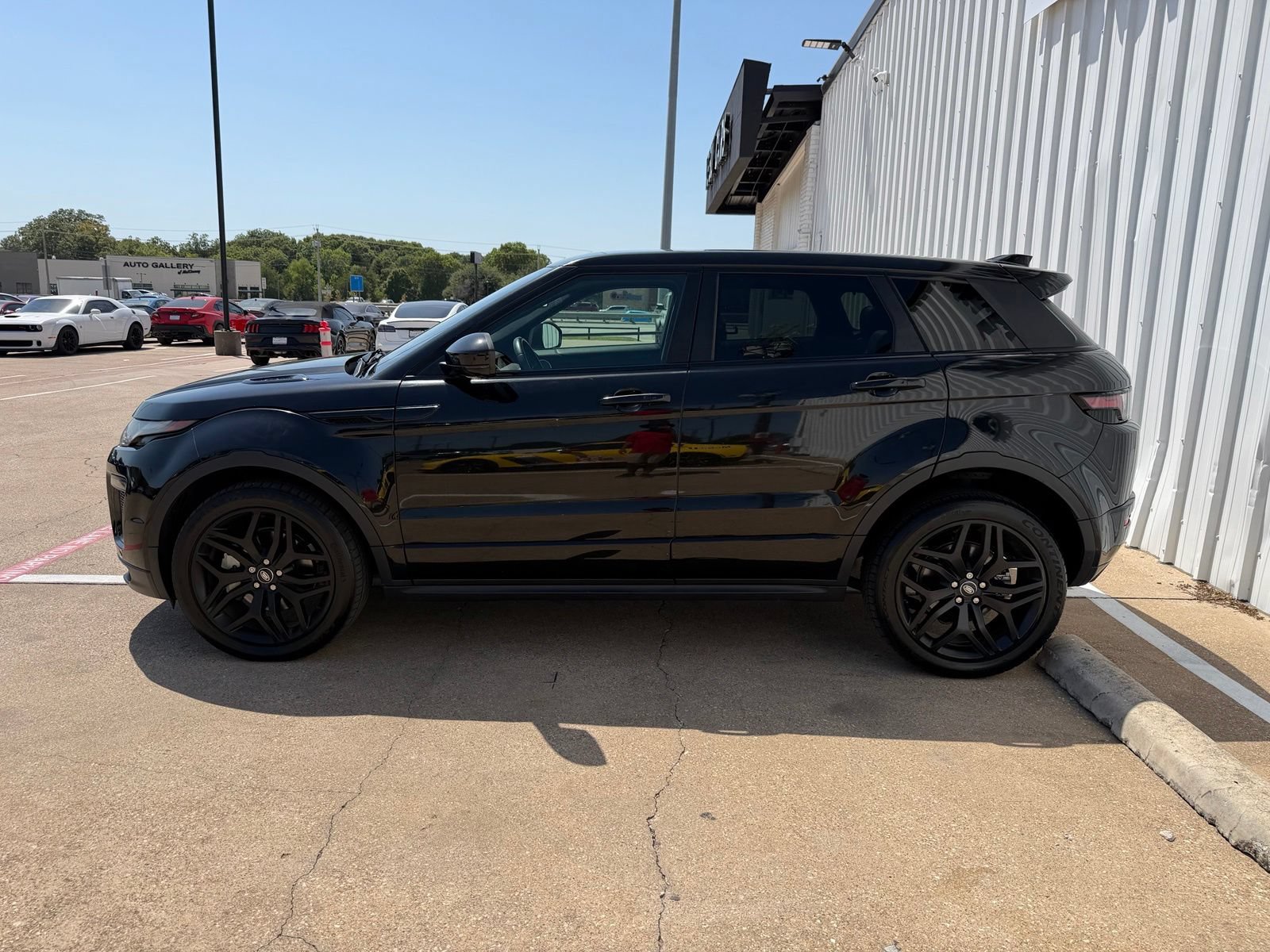 Used 2019 Land Rover Range Rover Evoque HSE Dynamic AWD/4WD image 3
