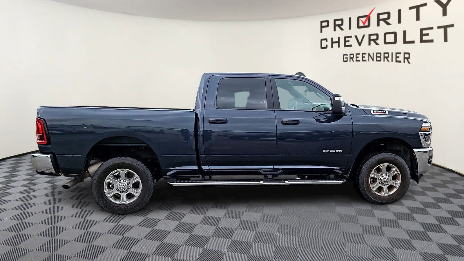 Used 2025 RAM 2500 Big Horn AWD/4WD image 9