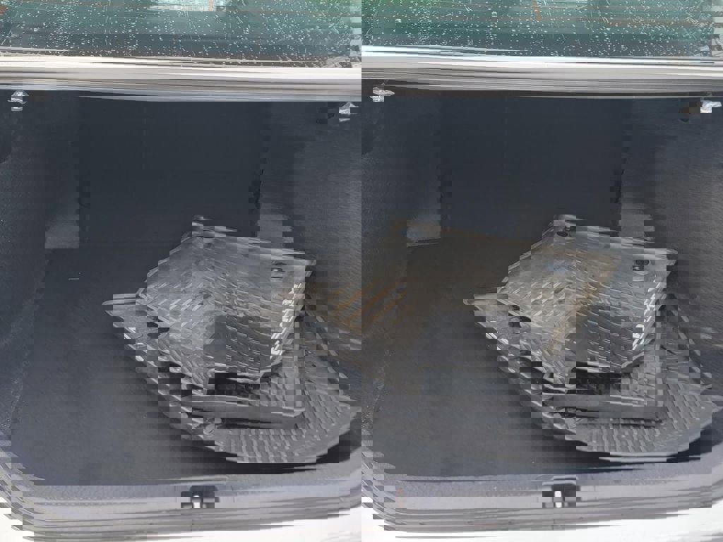 Used 2024 Toyota Camry SE w/ Cold Weather Package image 10