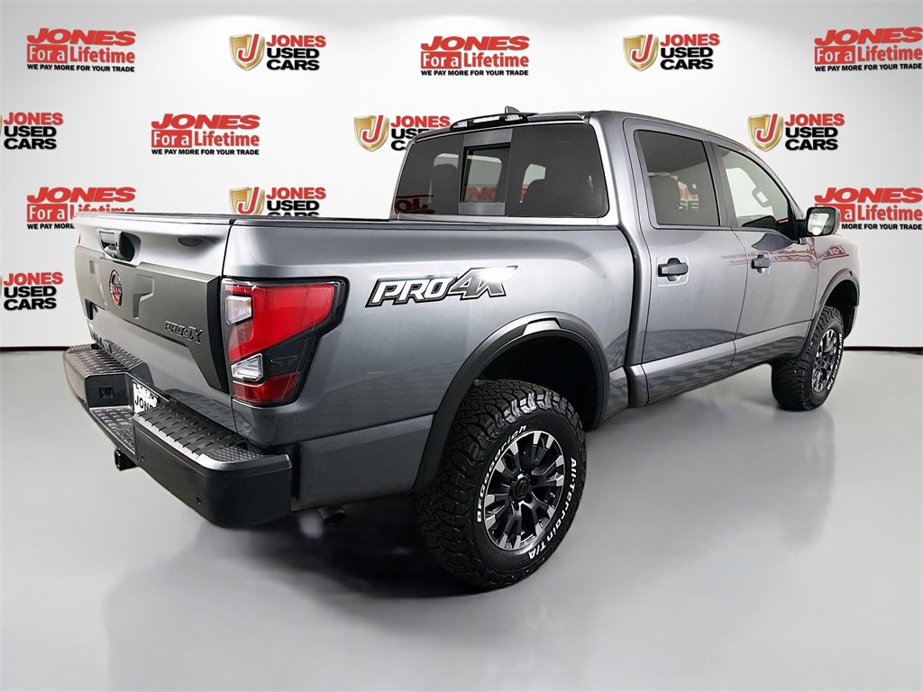 Used 2024 Nissan Titan PRO-4X image 17