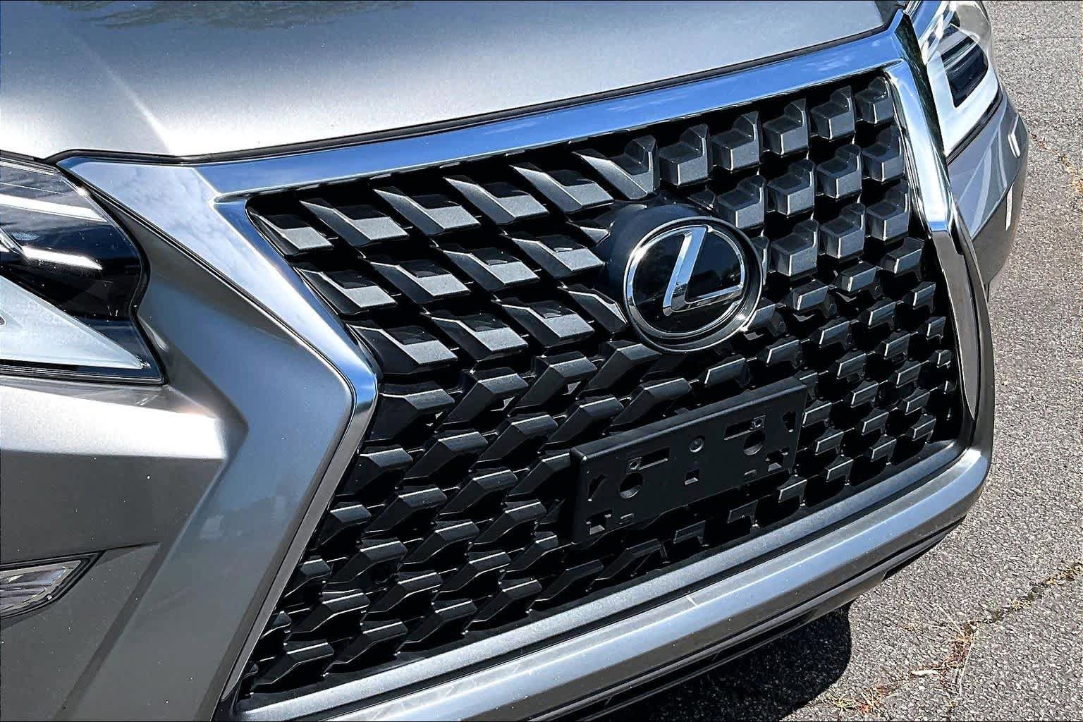 Used 2020 Lexus GX 460 Premium w/ Premium Package AWD/4WD image 30