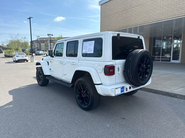 Used 2022 Jeep Wrangler Unlimited Sahara image 2