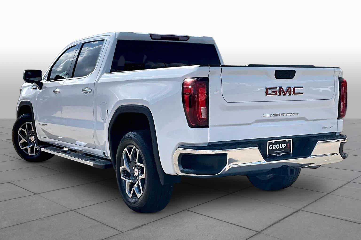 Used 2026 GMC Sierra 1500 SLT RWD image 12
