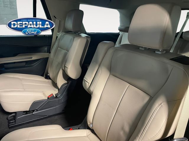 Certified 2022 Ford Expedition XLT image 17