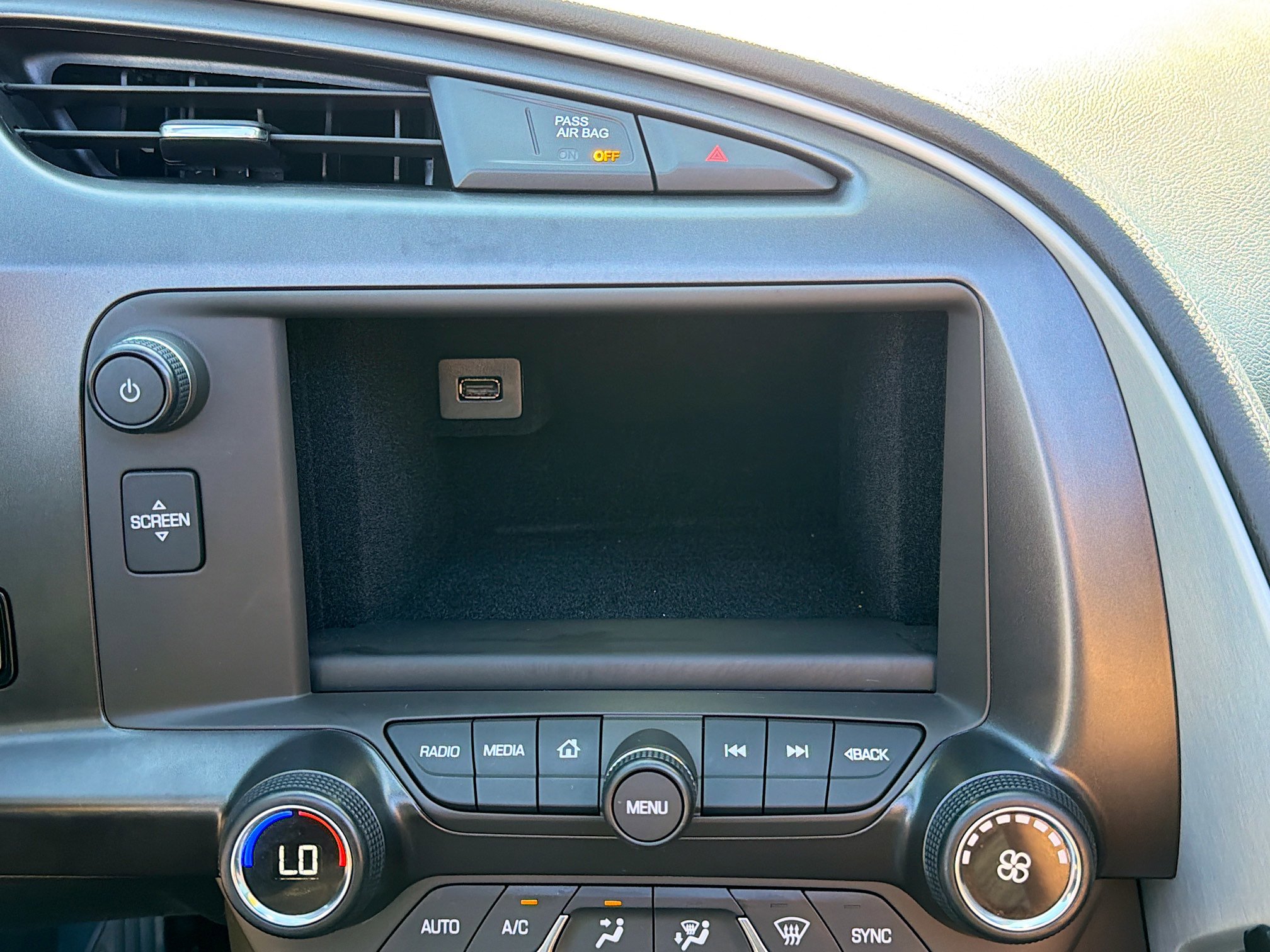 Used 2017 Chevrolet Corvette Grand Sport w/ Carbon Flash Badge Package image 27