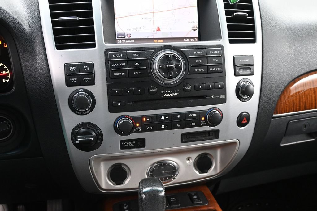 Used 2010 INFINITI QX56 4WD w/ Technology Pkg image 18