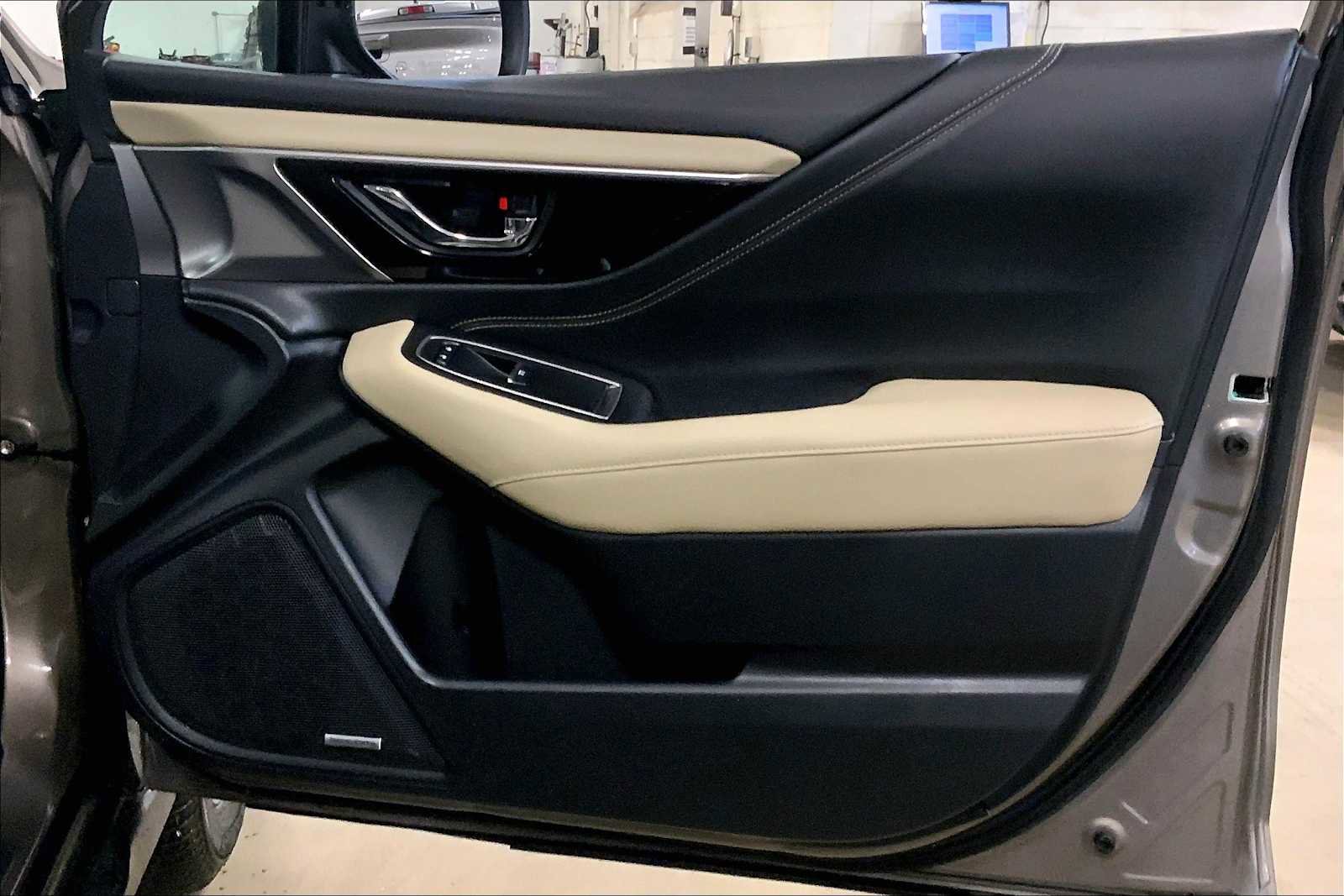 Certified 2021 Subaru Outback Limited image 22