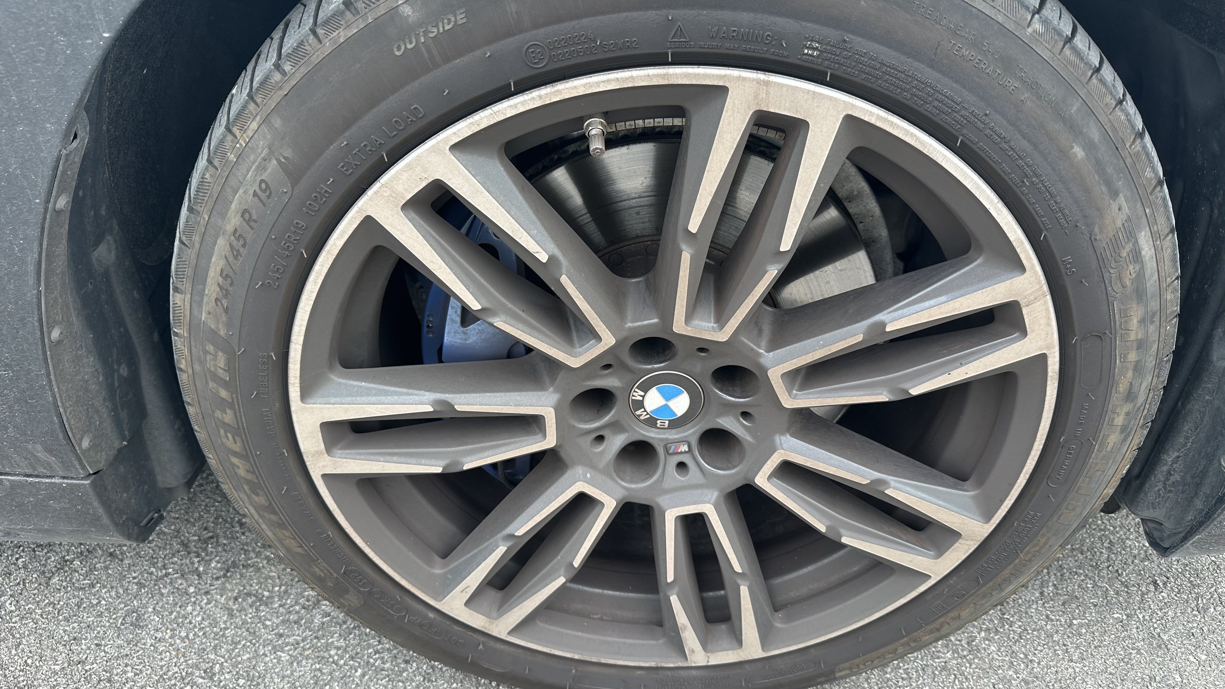 Used 2024 BMW 530i xDrive w/ M Sport Package AWD/4WD image 15
