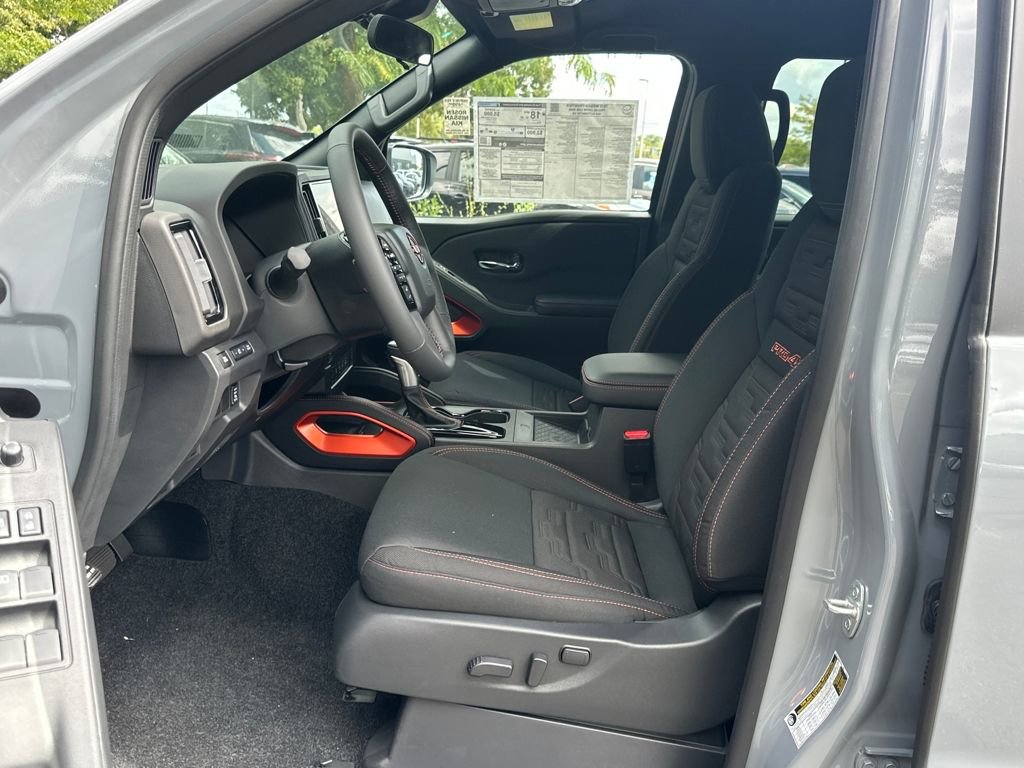 New 2025 Nissan Frontier PRO-4X w/ Pro Convenience Package image 9