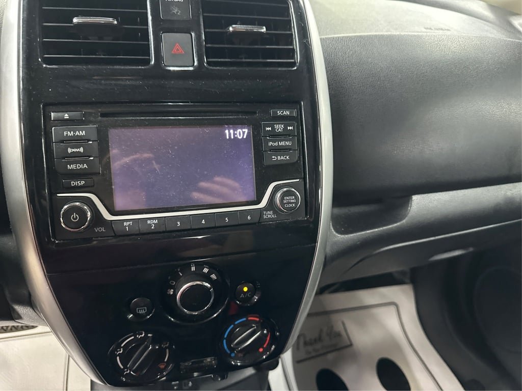Used 2018 Nissan Versa Note SV FWD image 24