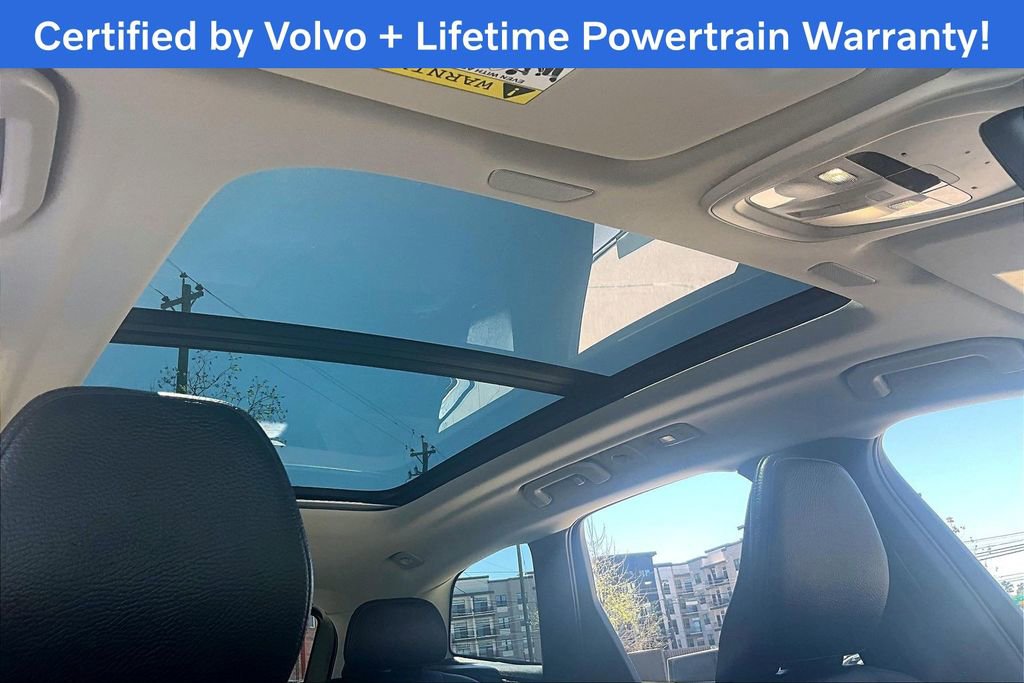 Used 2025 Volvo XC60 B5 Plus image 22