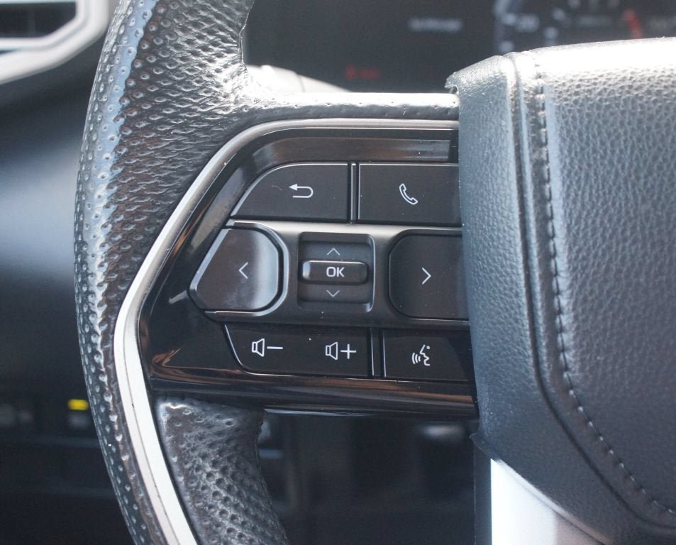 Used 2024 Toyota Tundra Limited AWD/4WD image 10