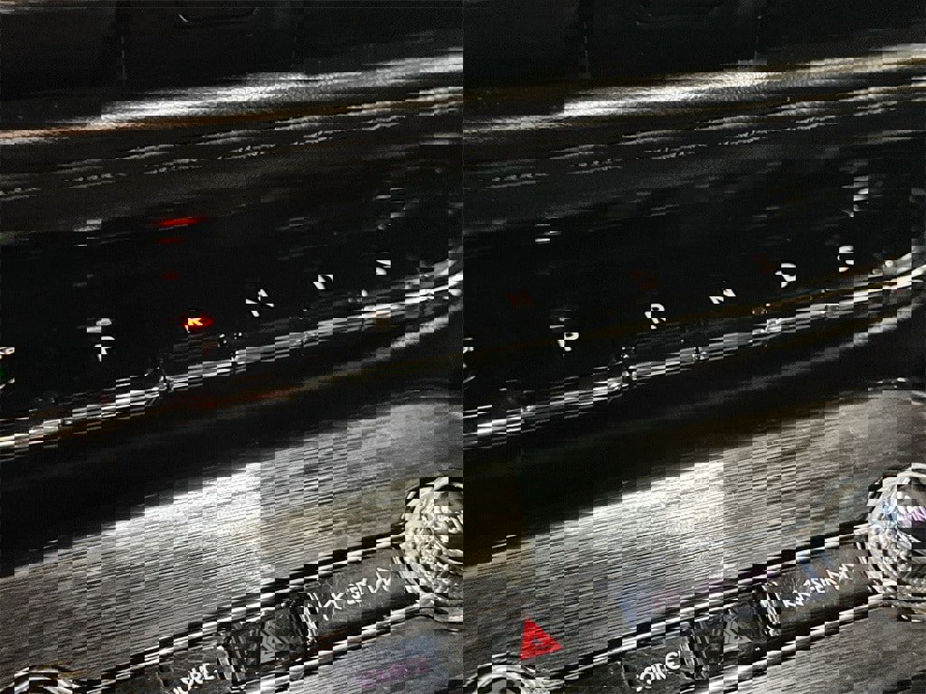 Used 2021 Lincoln Nautilus Reserve image 23