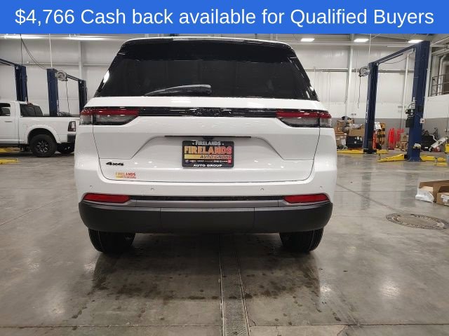 New 2026 Jeep Grand Cherokee Altitude AWD/4WD image 6