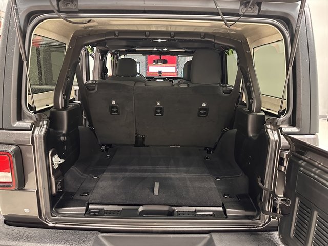 Used 2019 Jeep Wrangler Unlimited Sport S image 14