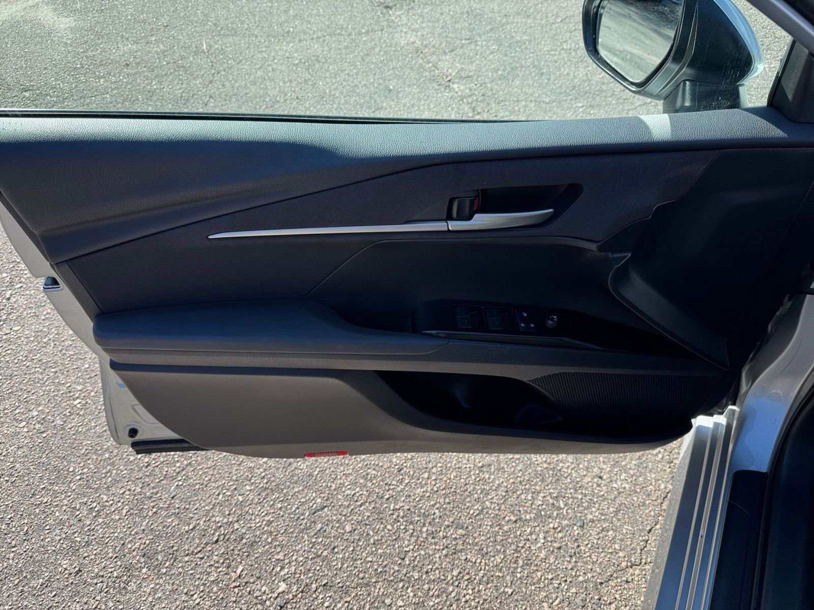 Used 2025 Toyota Camry LE image 18