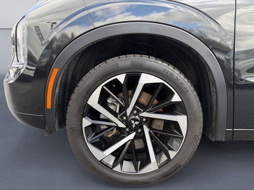 Used 2024 Mitsubishi Outlander SEL image 9