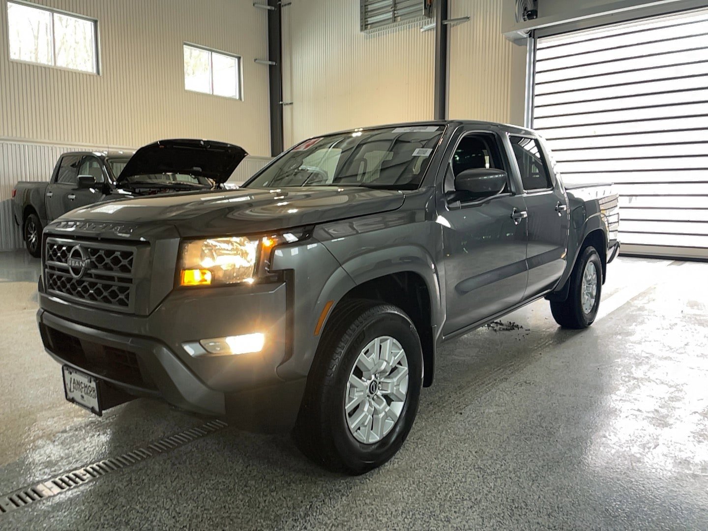 Used 2024 Nissan Frontier SV w/ SV Convenience Package AWD/4WD image 4