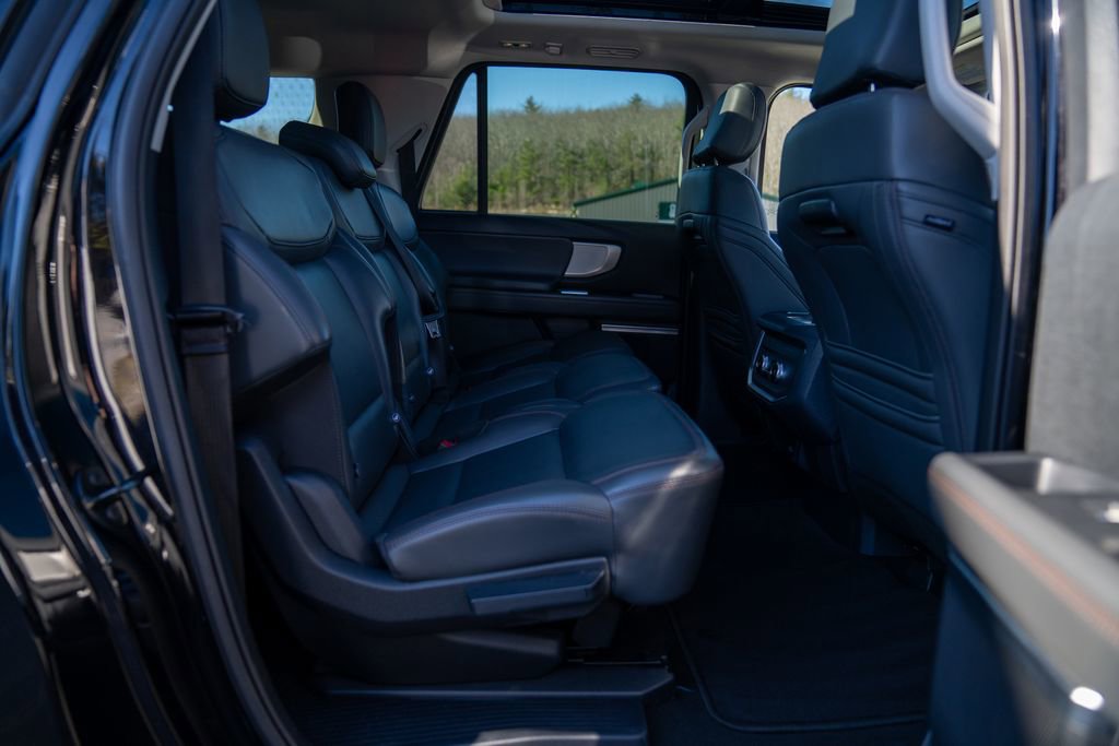 Used 2025 Ford Expedition Max Active image 16