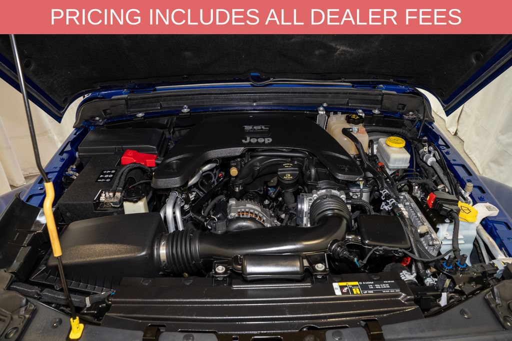Used 2019 Jeep Wrangler Unlimited Sahara AWD/4WD image 19