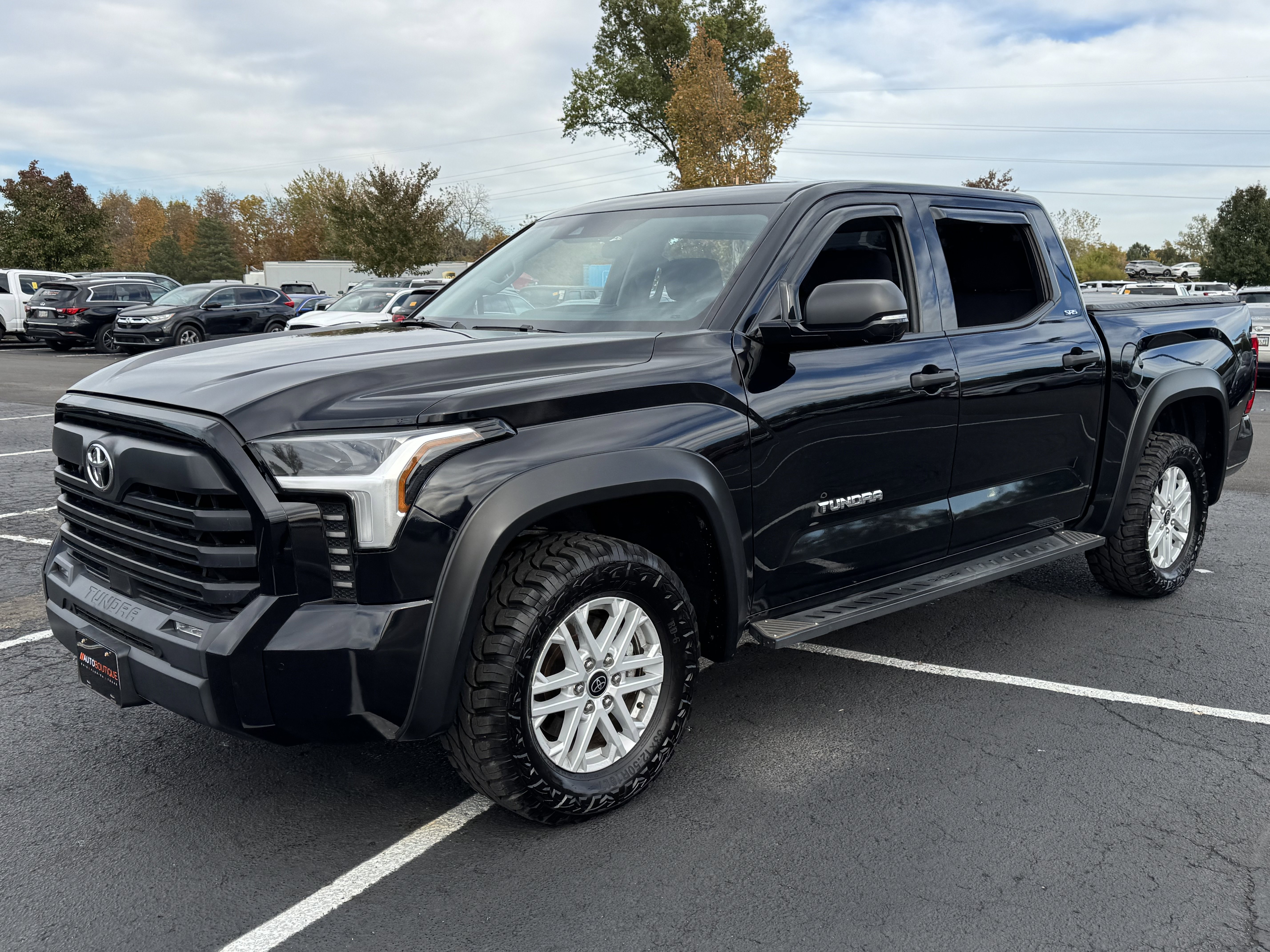 Used 2022 Toyota Tundra SR5 w/ SR5 Convenience Package image 31