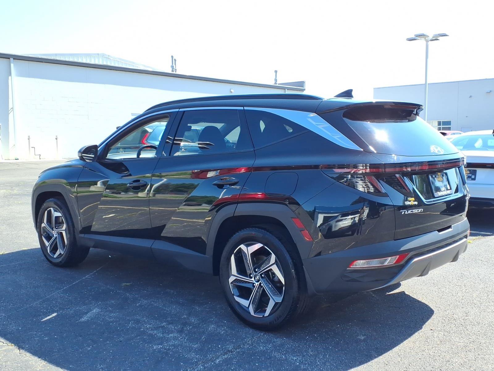 Used 2024 Hyundai Tucson Limited AWD/4WD image 9