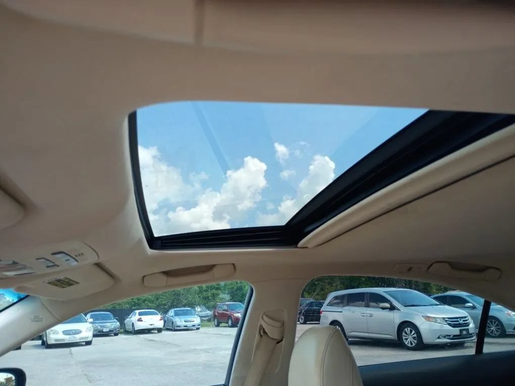Used 2011 Lexus ES 350 FWD image 15