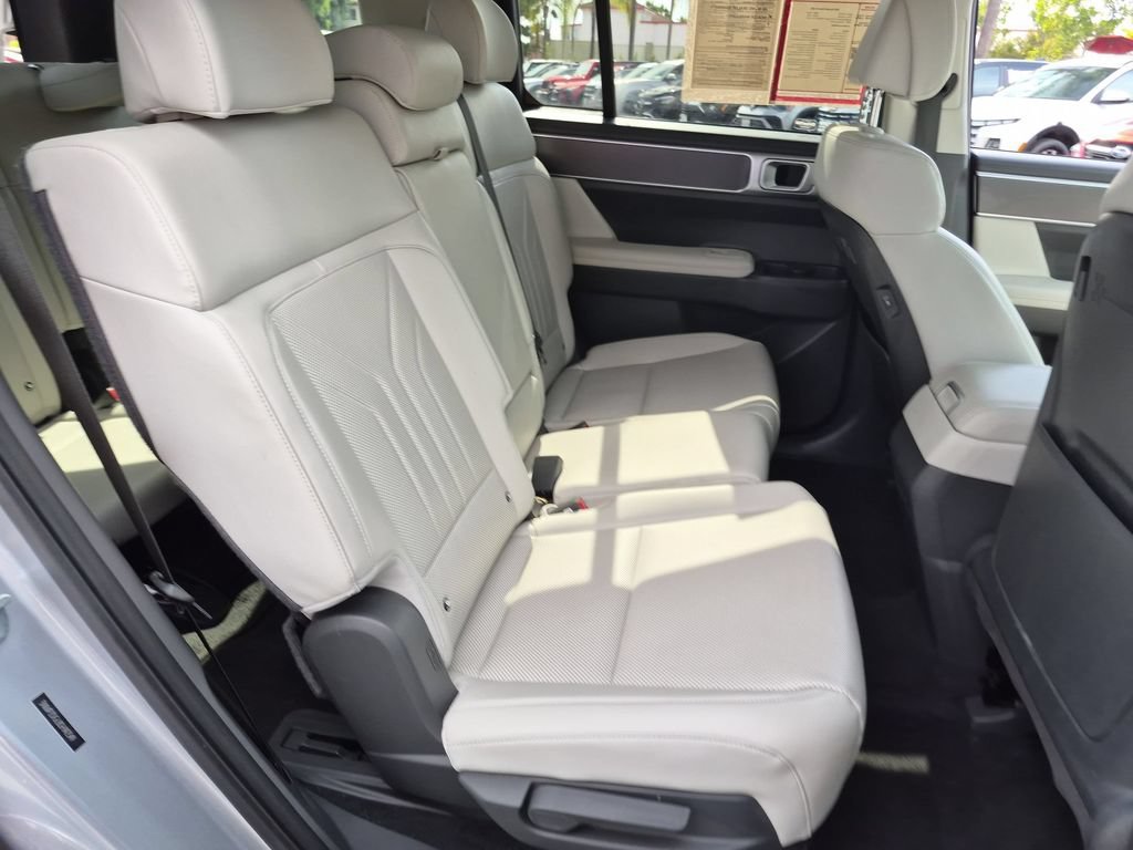 Used 2025 Hyundai Santa Fe SEL AWD/4WD image 31