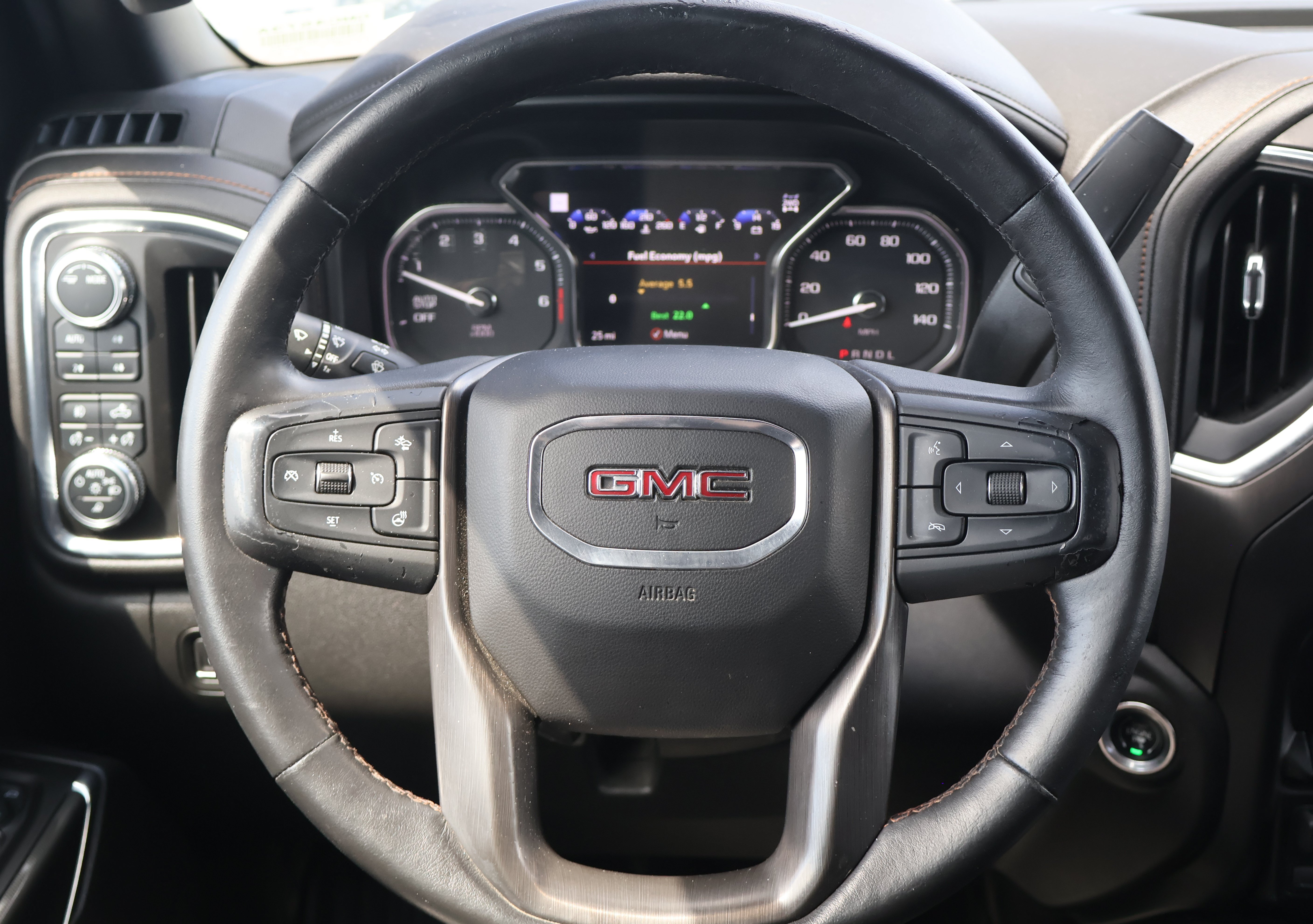 Used 2021 GMC Sierra 1500 AT4 w/ AT4 Value Package AWD/4WD image 9