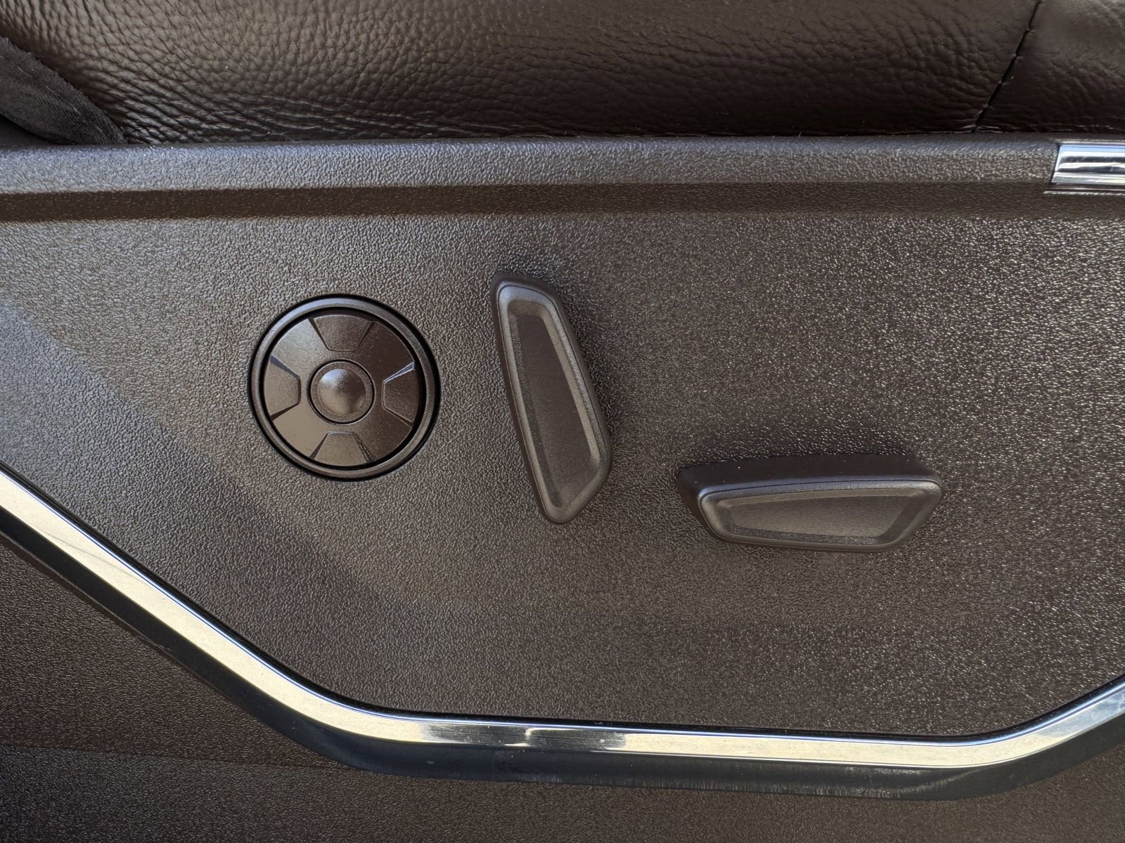 Used 2024 Ford F350 King Ranch w/ Chrome Package image 29