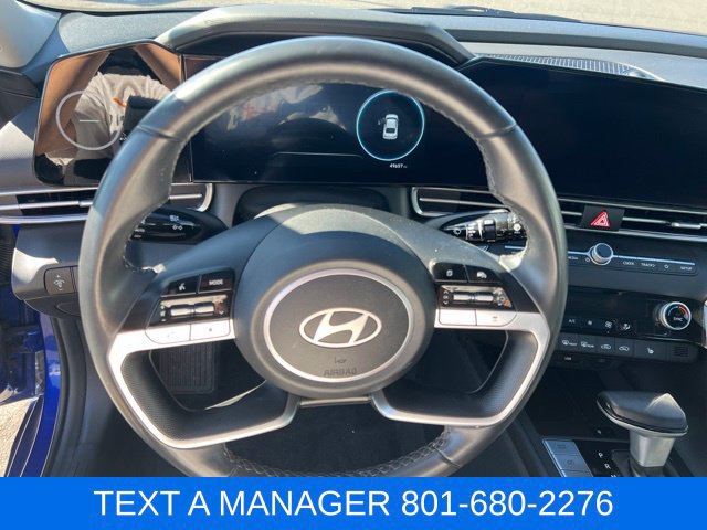Used 2025 Hyundai Elantra SEL FWD image 23