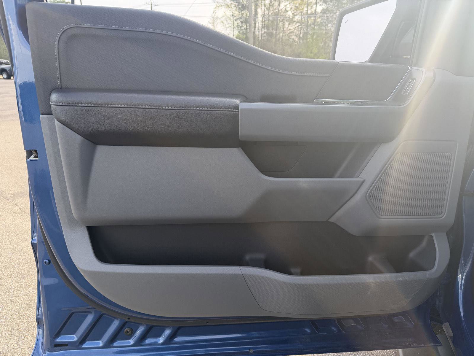 Used 2024 Ford F150 XLT w/ Mobile Office Package image 15