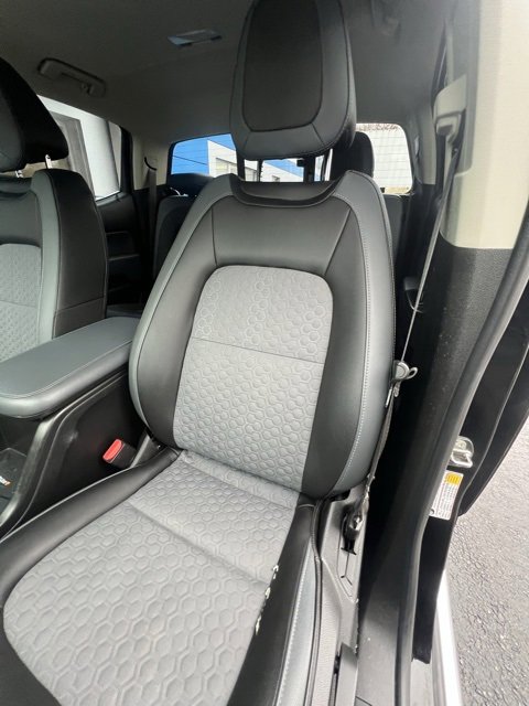 Used 2019 Chevrolet Colorado Z71 image 9